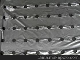 【專業(yè)生產(chǎn)銀黑農(nóng)地膜 防蟲防草 保溫保濕】價(jià)格,廠家,圖片,塑料薄膜/箔,青島傲隆塑料制品銷售部-